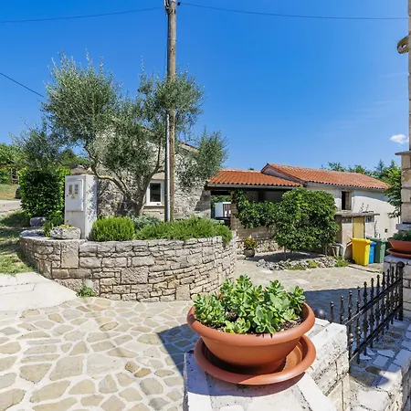 Famea Rural Experience Prázdninový dům Potpićan