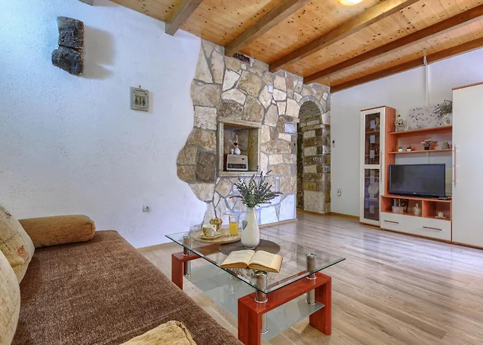 Famea Rural Experience Holiday home Potpican