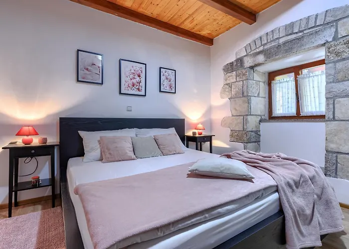 Famea Rural Experience Holiday home Potpican